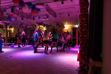 Bild 65 - Jugend-Latuff